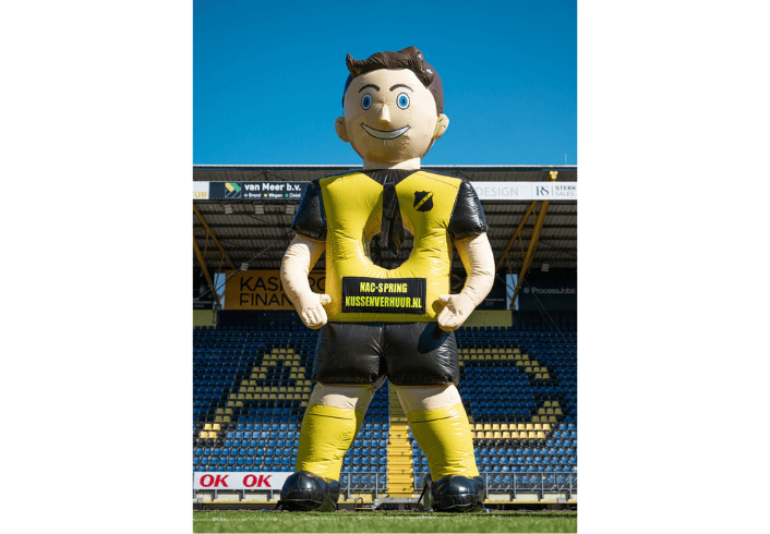 Luchtkussen huren | NAC Stropdas Schieten | Jump Express